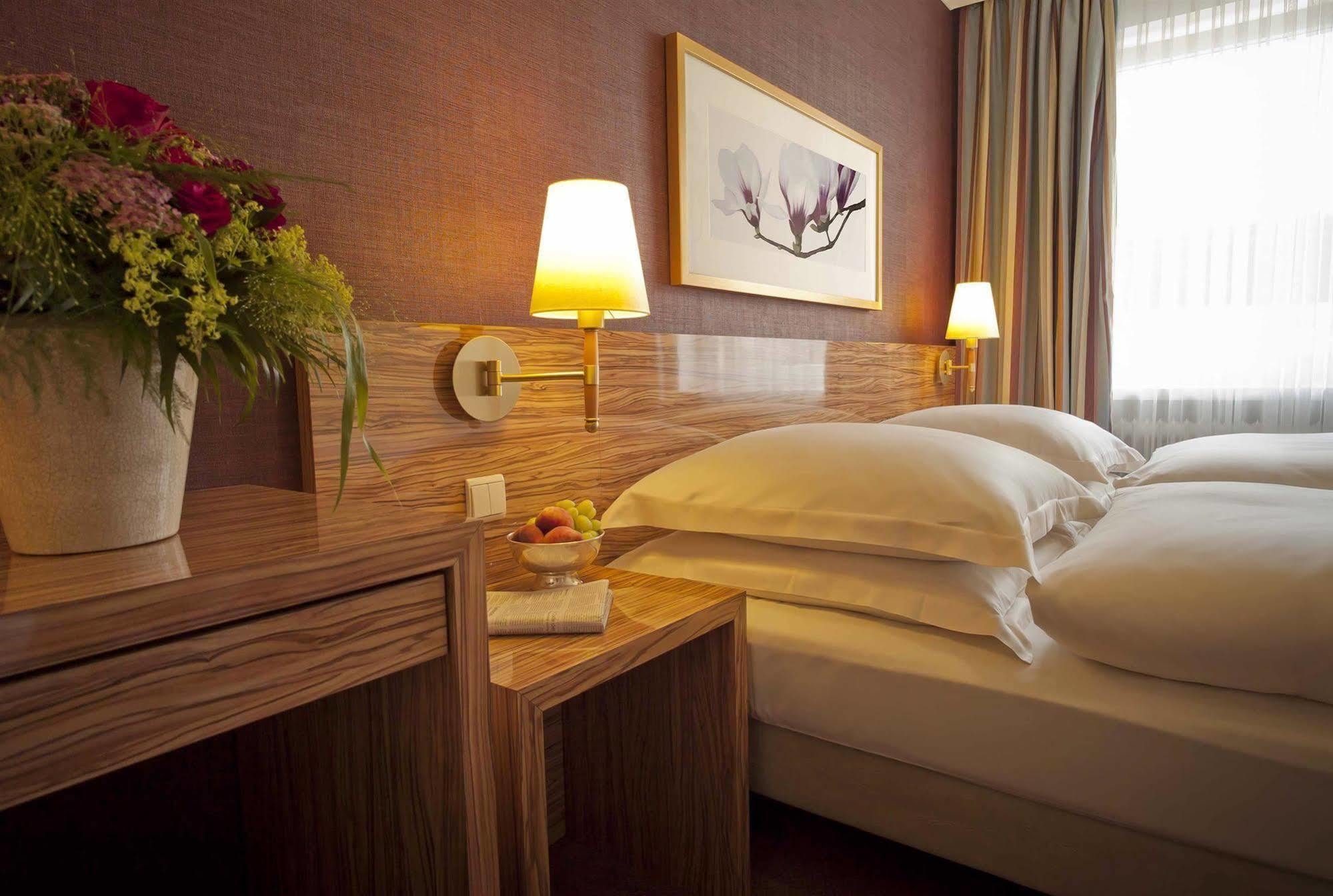 Best Western Raphael Hotel Altona Hambourg Extérieur photo